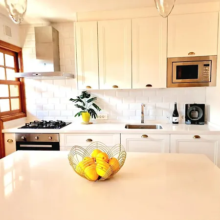 Julia's Center Apartamento *